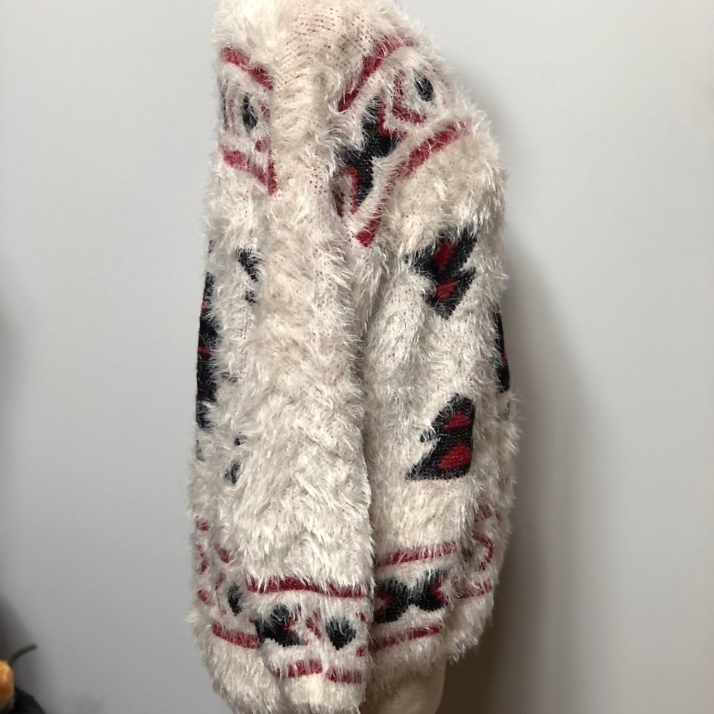 𝅺CECICO Aztec boho shaggy soft Long‎ sleeve sweater size small oversize #w1022 - Picture 2 of 10